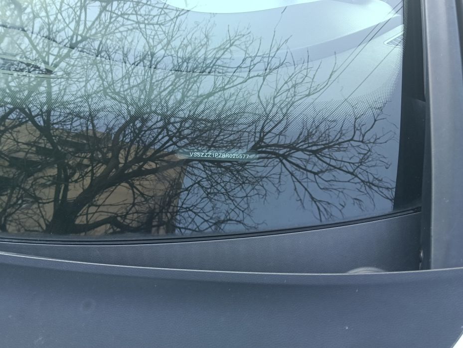 SEAT Leon 2011 — imagine 4