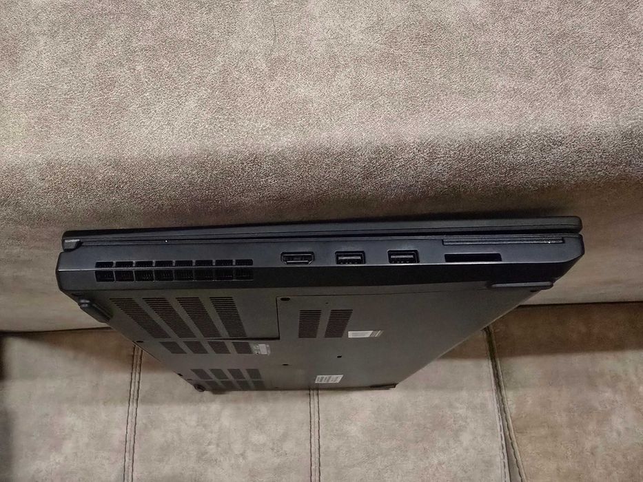 Lenovo ThinkPad P53/Core i7-9850H/32GB RAM/256GB SSD/Quadro T1000 4GB/15.6 FHD IPS работна станция