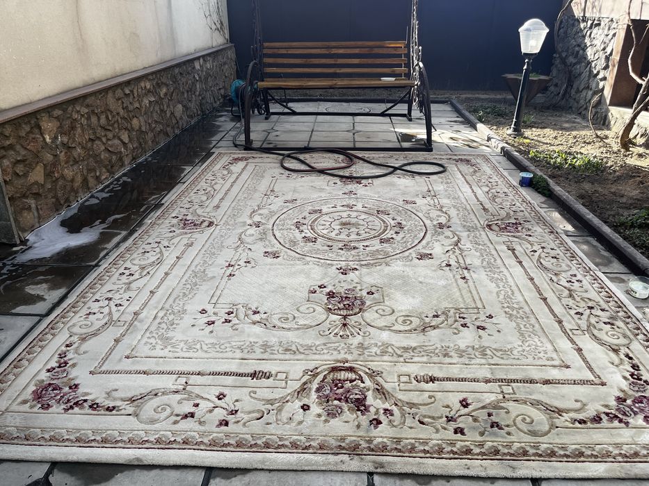 Продам ковер который стоит 200к,из турции.