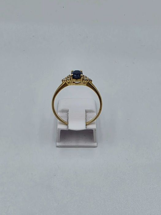 Inel de Aur 18k cu design modern