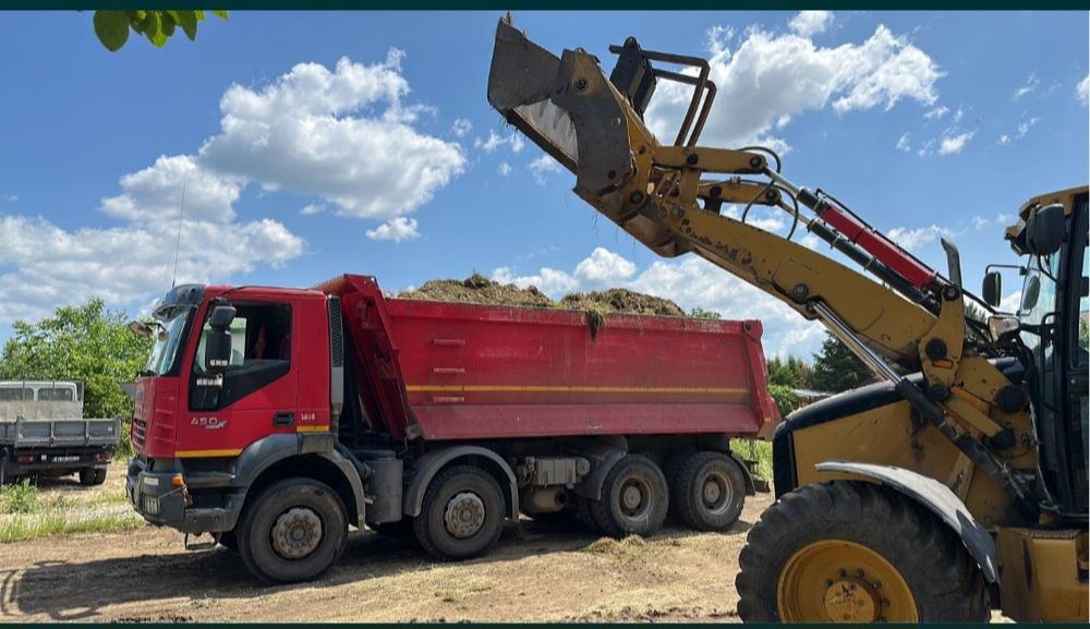 Pământ vegetal si de umplutura curat pentru nivelarea terenului