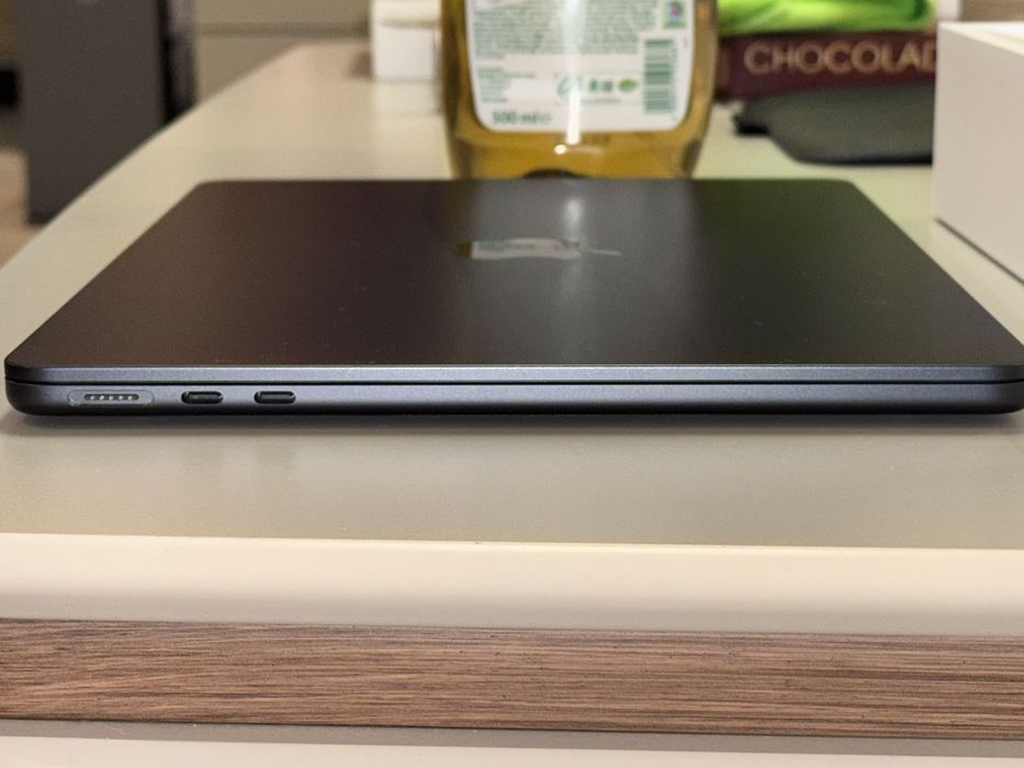 Лаптоп Apple Macbook air m3 13” midnight(черен), 16GB ram 256GB ssd,Ба