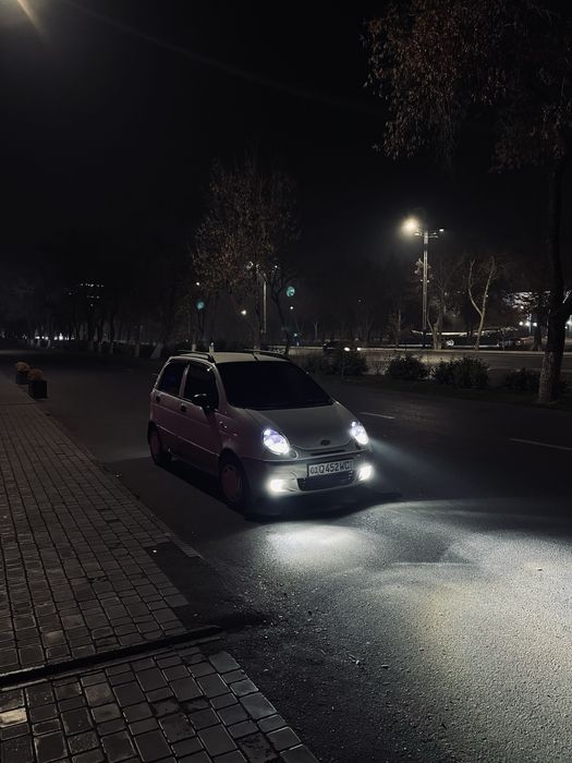 Avto Tyuning.  Tyuning Avto xizmati alikantara salon pakraska