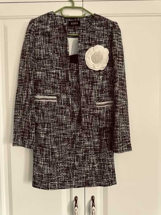 Costum Nissa , fusta si sacou , masura S