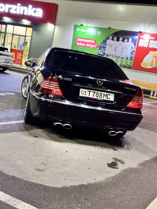 Mercedes-Benz S-Class W220 S500
