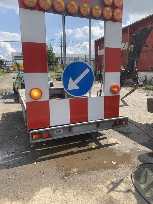 Remorca semnale/indicatoare drumuri