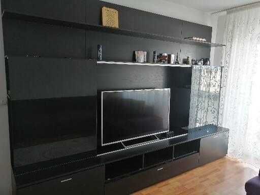Vând apartament cu 4 camere