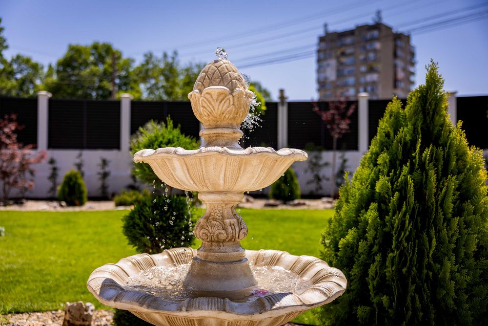 Продава се Къща в Силистра, Център - 690 кв.м за 579 €/кв.м - Снимка #1