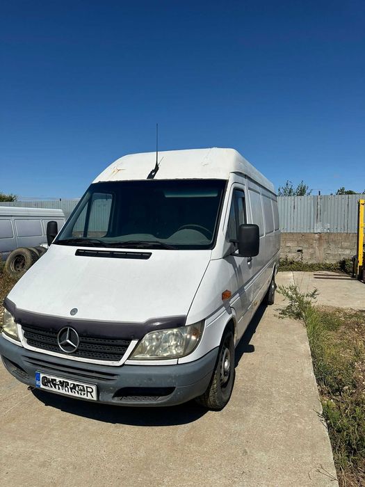 Mercedes sprinter 2,7 trei panouri