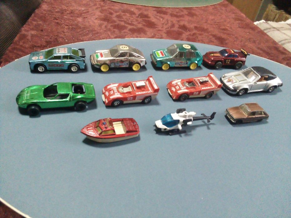 Само за колекционери! Предлагам детски колички, катер и хеликоптер.