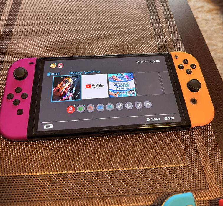 Nintendo Switch OLED Neon Blue/Red