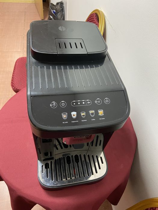 De’Longhi Magnifica S ECAM 22.110.B.