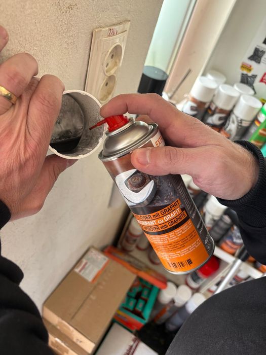 Spray degripant Grafit POWER 400ml.Rusty penetrant .Deblock oil.Black Magic.Solutie deblocat suruburi ruginite 100% Germania
