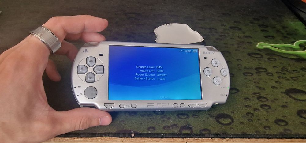 Psp seria 2004 full si modat