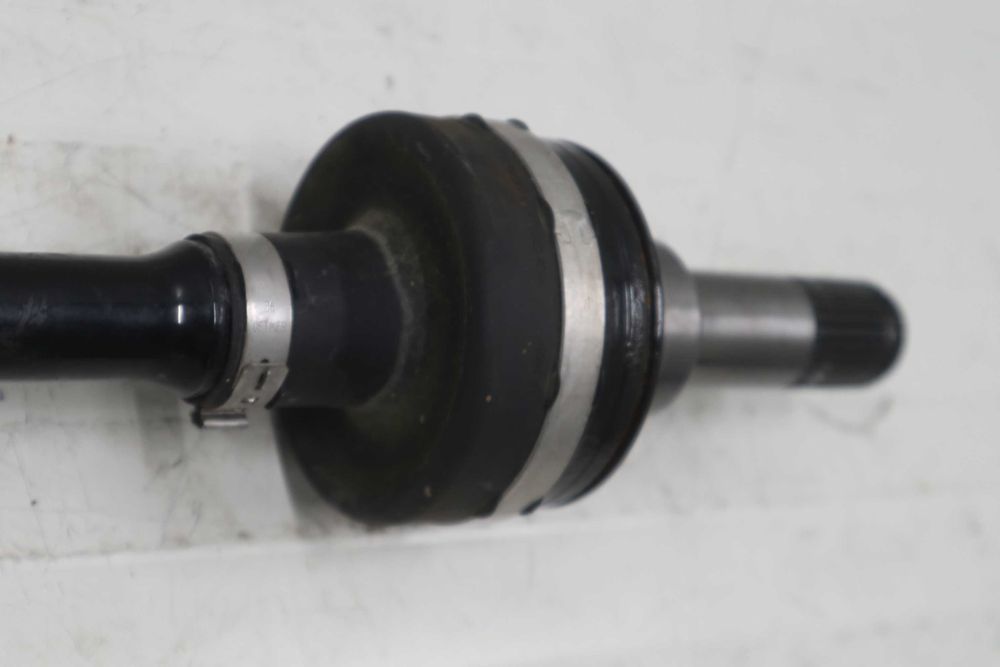 Задна дясна полуоска БМВ Г30 Г31 BMW G30 G31