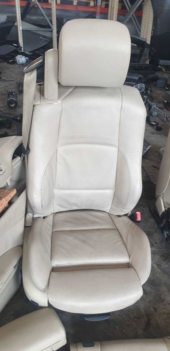 Кожен салон рекаро - БМВ/BMW - Е93/320i/170кс.