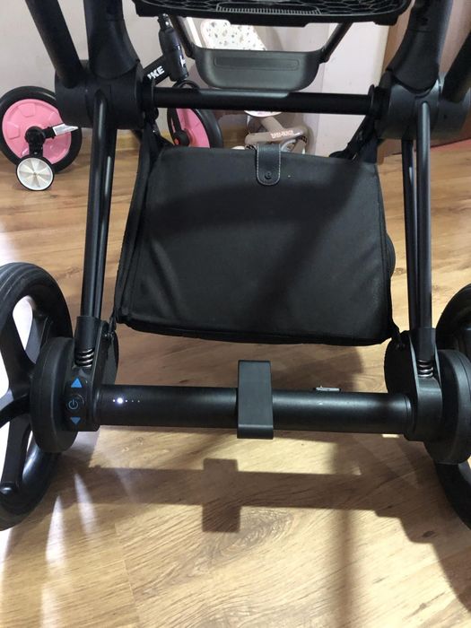 Cybex e-Priam 3.0 Petticoat by Jeremy Scott