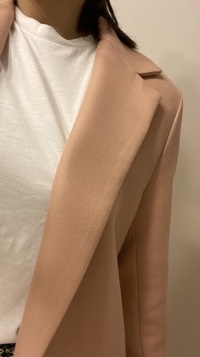 Пальто Zara розовое