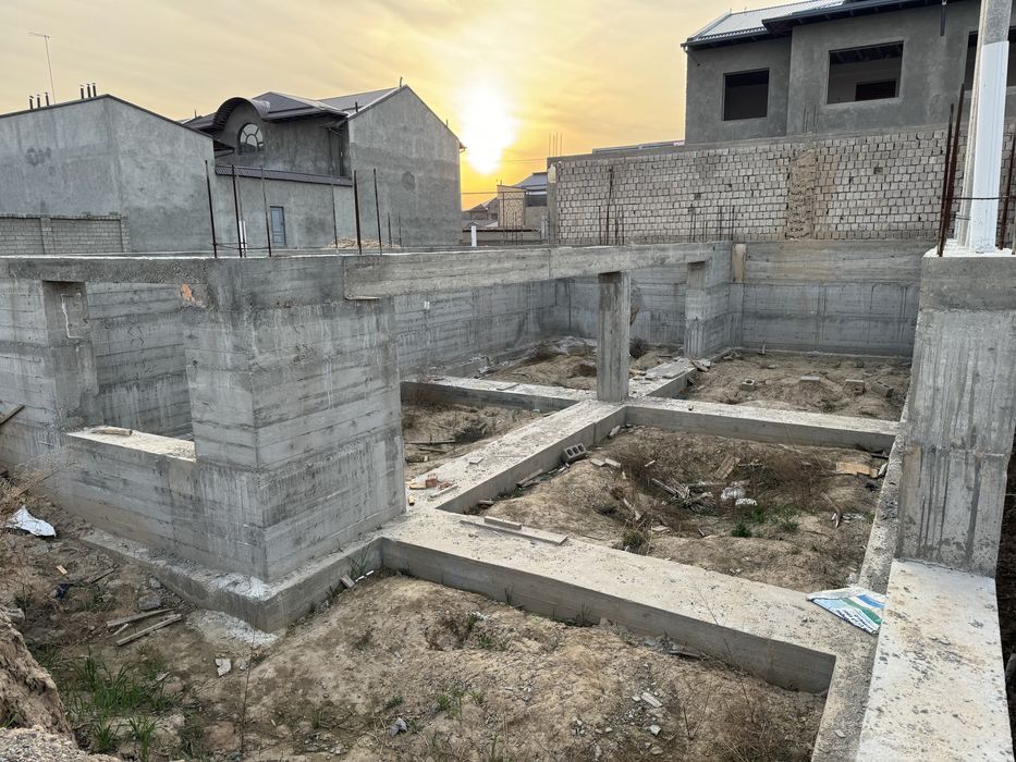 Yer sotiladi 2.5 sotix Fundamenti bor