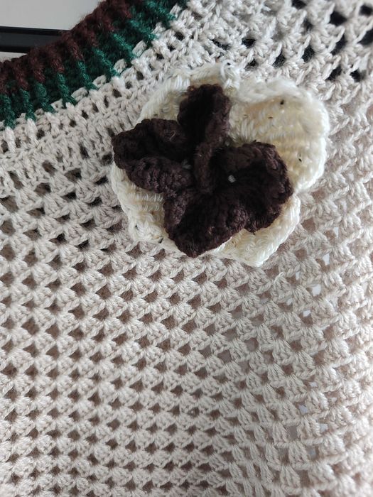 Vand poncho unicat handmade confectionat din acryl