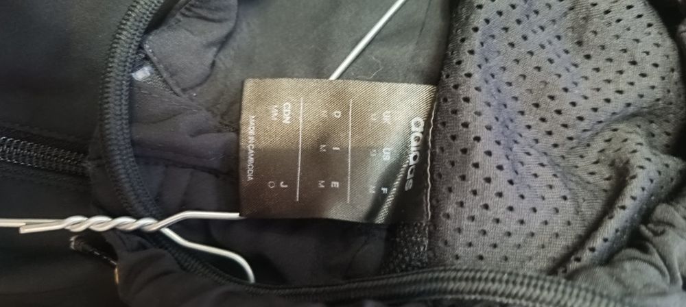 Bluza Adidas cu gluga, marimea M, purtata foarte putin