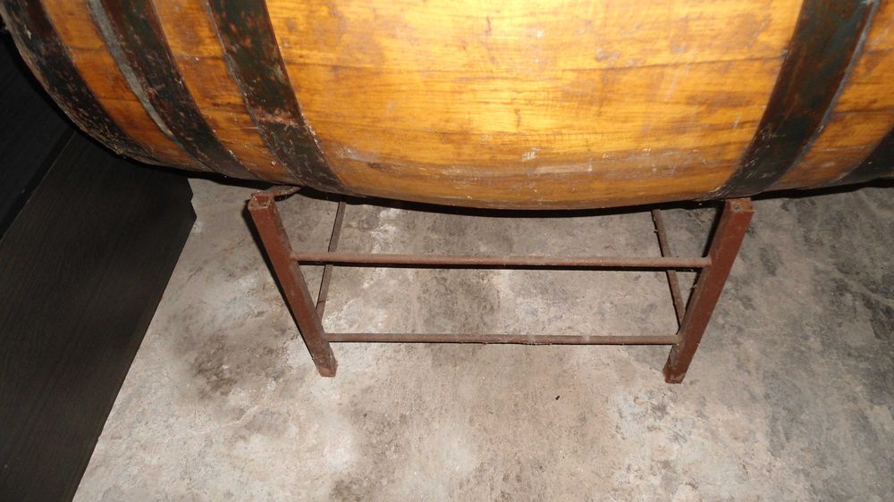 Дъбова     бъчва