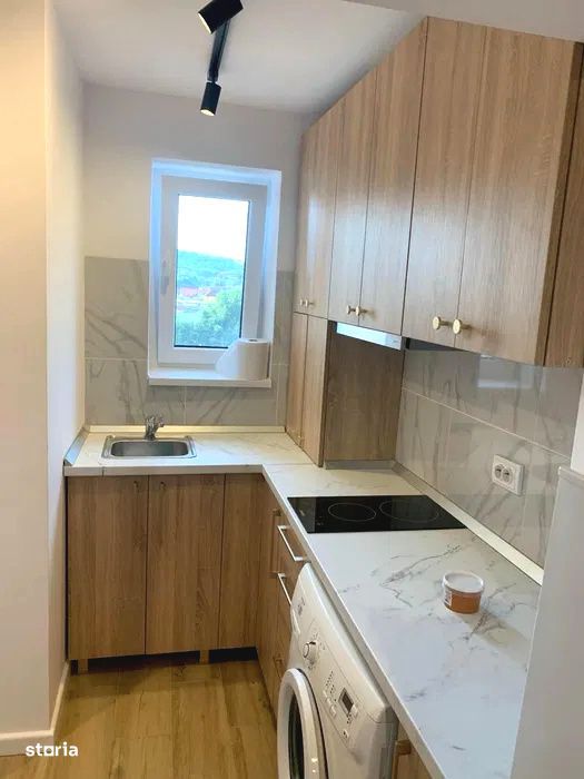 Apartament cu 2 camere, decomandat, 40 m2, etj 4, Zona Decebal, ultrac