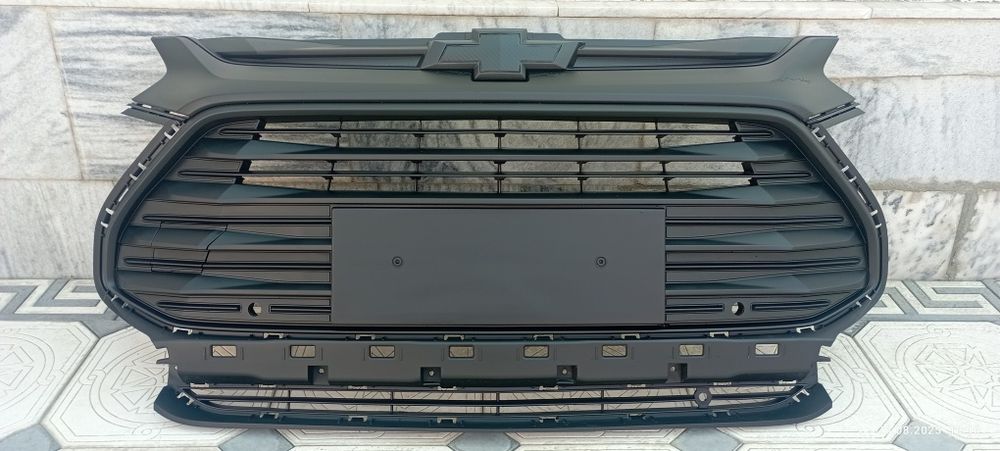 Трекер2 премьер облицовка сотилади