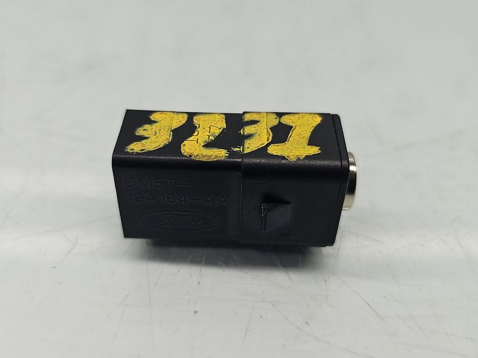 Conector auxiliar USB Ford B-Max [Fabr 2012-prezent] DM5T-19A164-AA