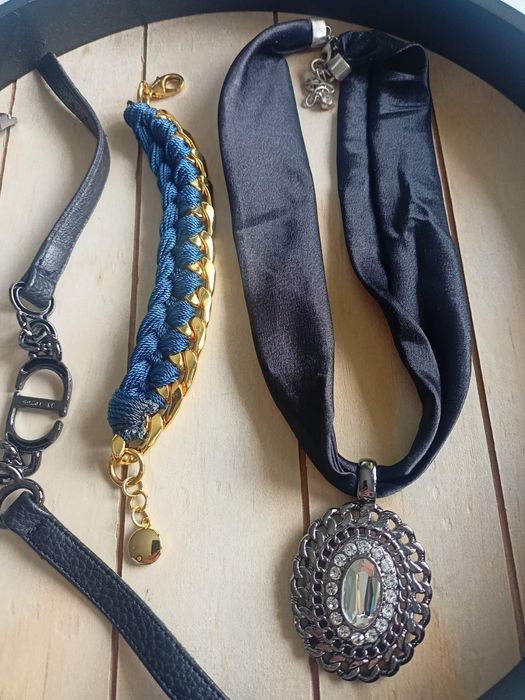 Масова бижутерия за жени  с естествени камъни