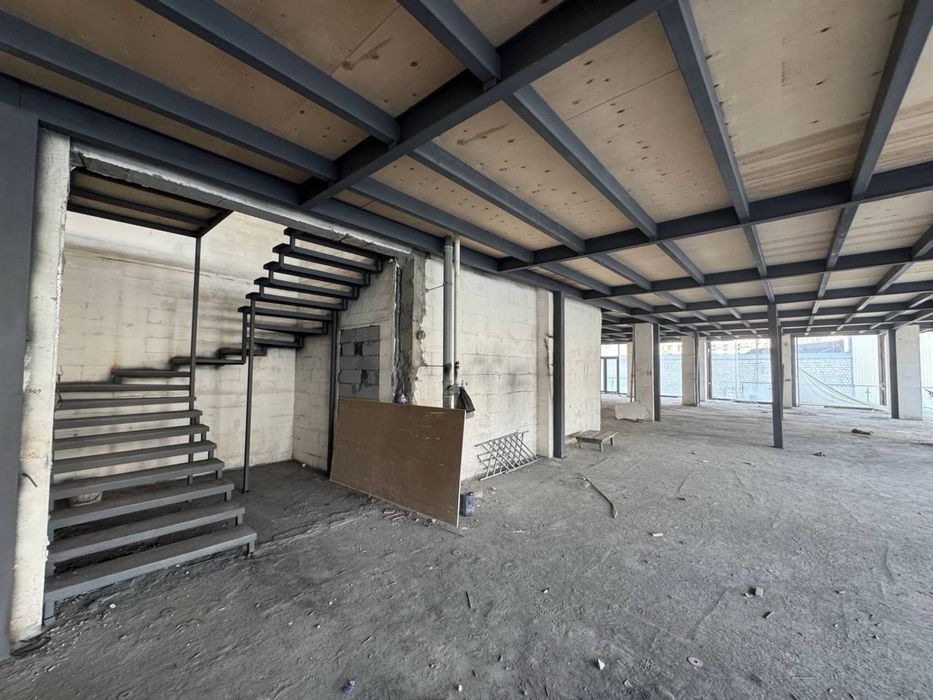 Нежилое помещение Братские могилы 926 кв.м