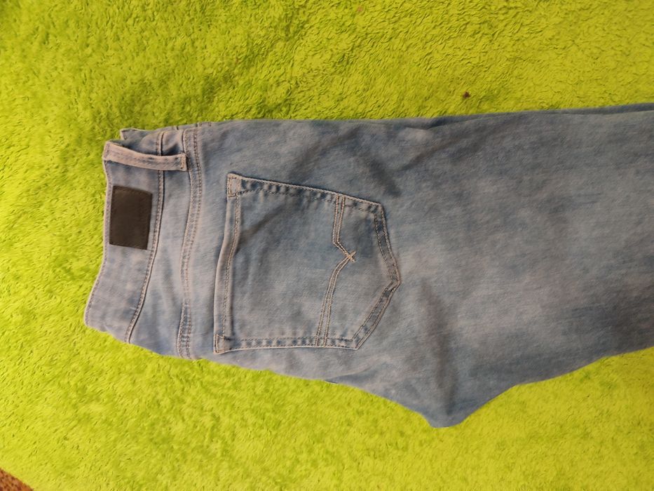 Джинсы 28-29 размер