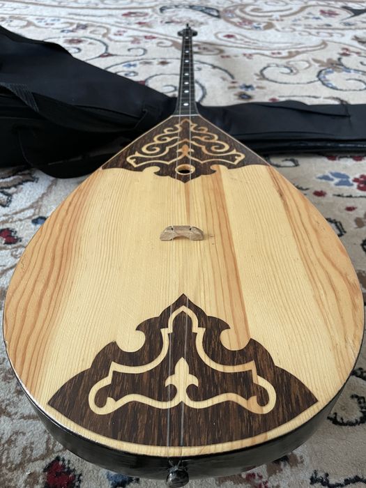 Продаю Домбра учебная