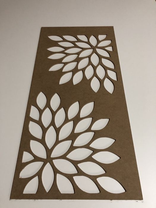 Рутерно рязане, гравиране и фрезоване на релефи.