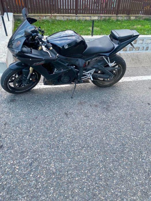 Yamaha R6,3200 €