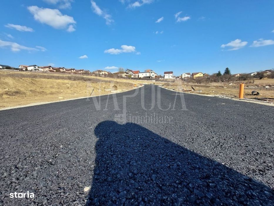 Teren intravilan pentru constructii de vanzare in Dambul Rotund