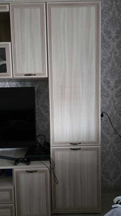 Стенка шкаф сервант в зал