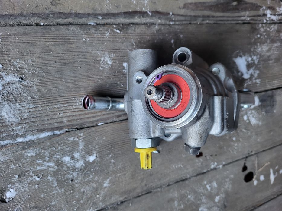 Продам гидроусилитель руля крузак 100