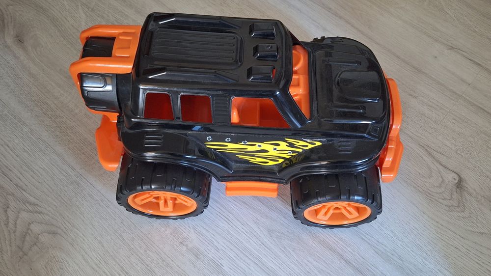 Детска играчка - джип