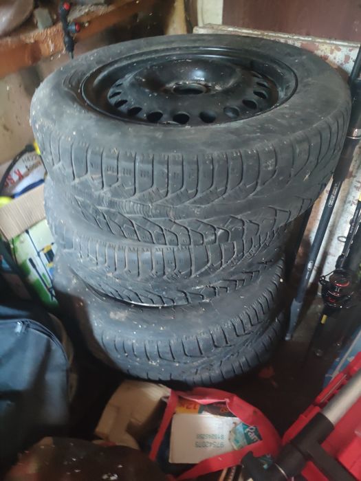 Cauciucuri cu tot cu jenti