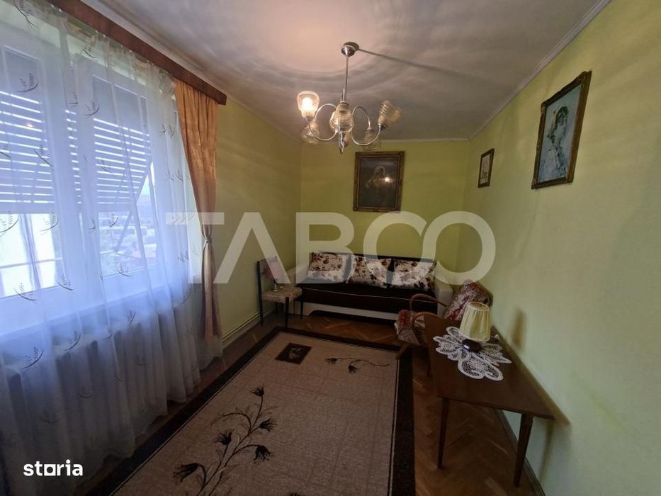 Apartament decomandat vanzare3 camere 66 mpu pivnita Mihai Viteazul
