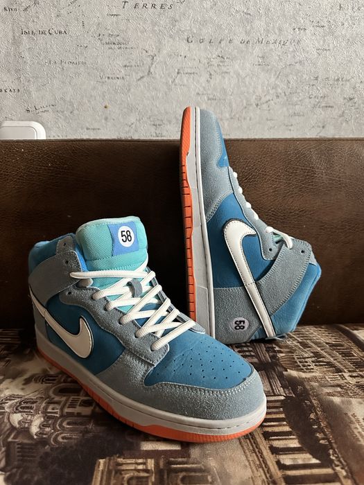 Продам кроссовки новые