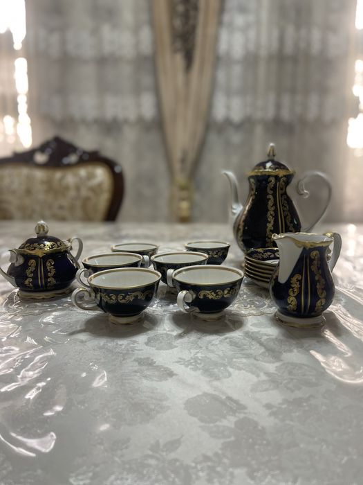 Оргинальный кобальтовый сервиз