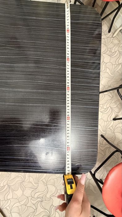 Продам кухонный  стол