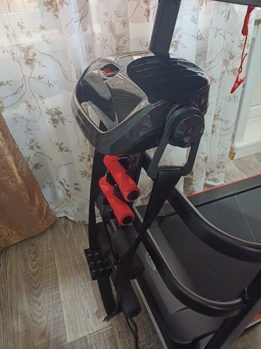 Продам беговую дорожку