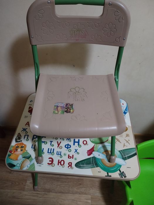 Детский стол и стул