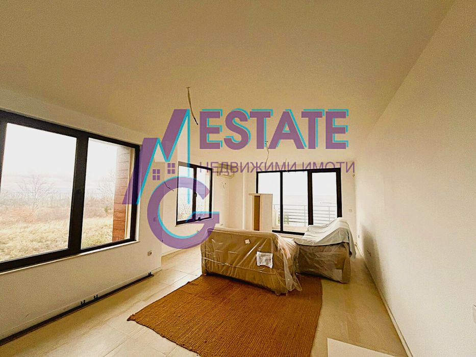 Продава се Тристаен апартамент в Царево - 126 кв.м за 768 €/кв.м - Снимка #1