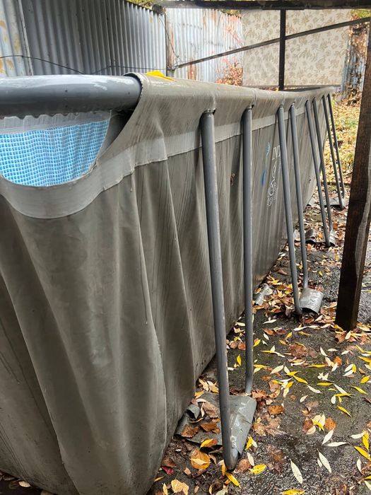 Бассейн уличный глубокий