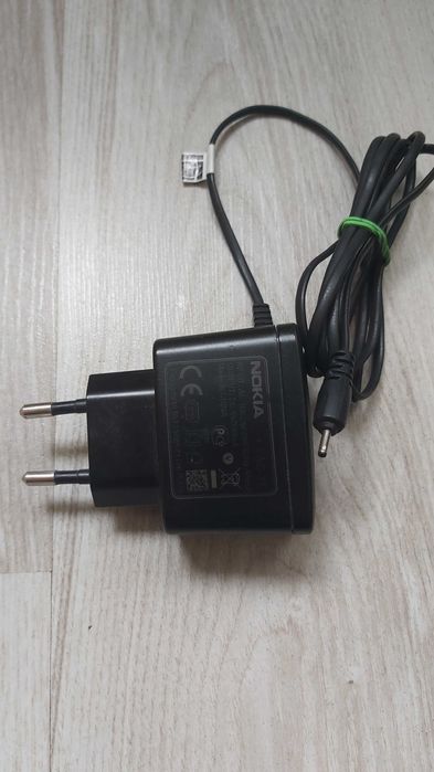 Vând incarcatoare originale Nokia ,Samsung