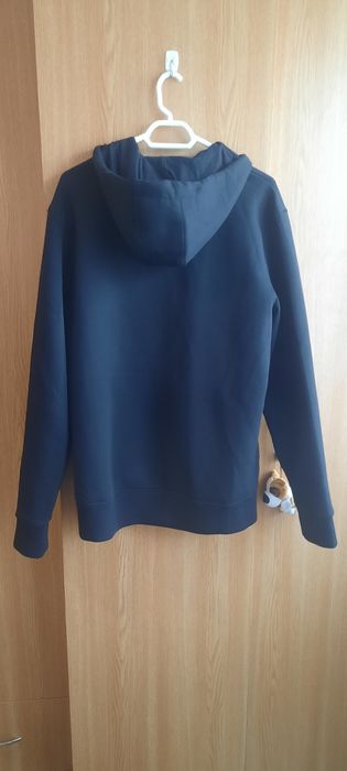 Costum trening Prada este negru bumbac material anti transpiratie.